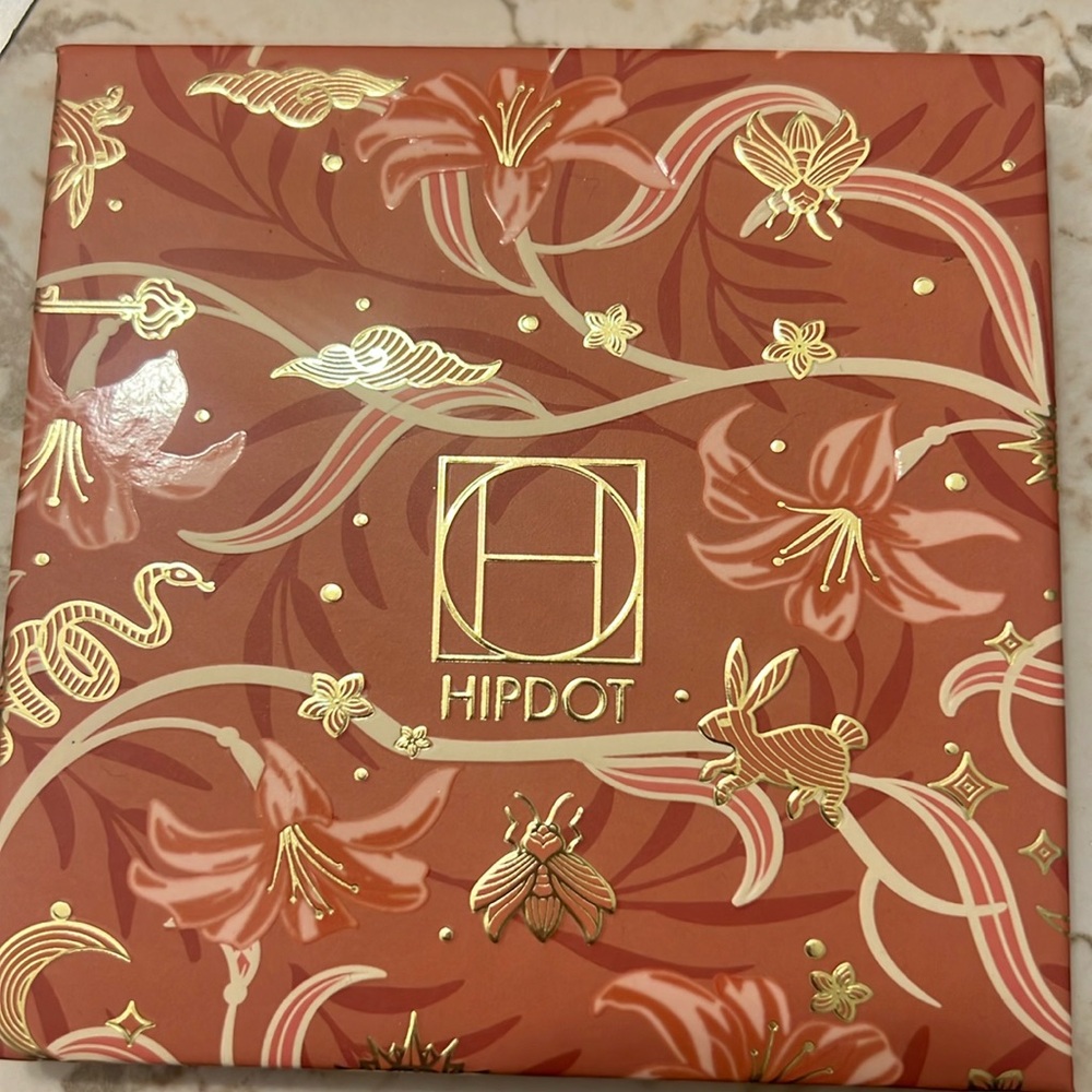 Hipdot witchy warms eyeshadow palette brand new